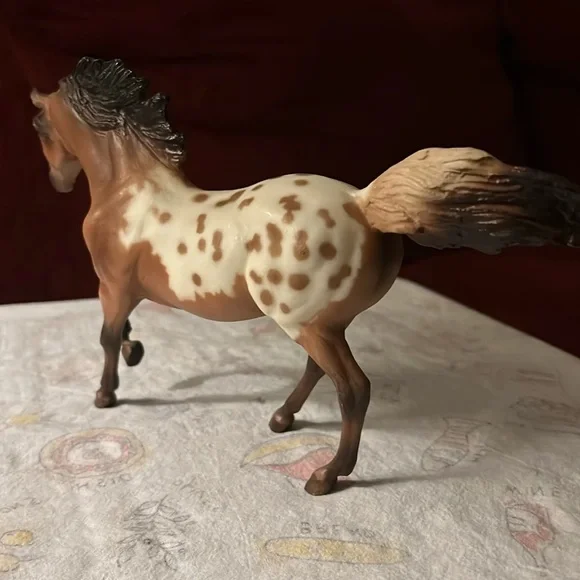 Retired Breyer Classics # 676 Dun Appaloosa